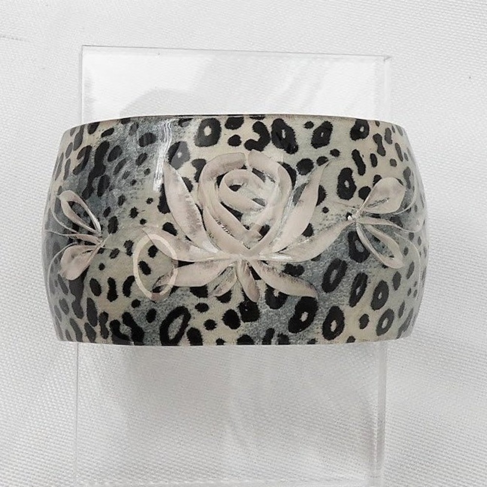 VTG 80s Lucite Cuff Bracelet Leopard Print Reverse Hand Painted Rose Flower Sz 8